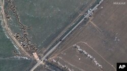 麦克萨科技的卫星照片显示克里米亚文尼察地区挖掘的战壕。（2023年2月11日）