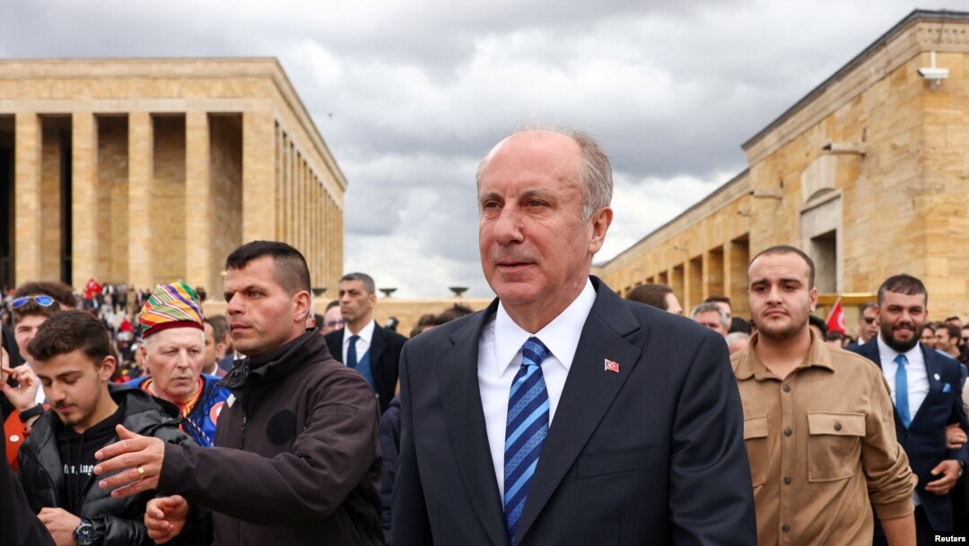 FILE - Presidential candidate in May elections and Homeland Party's leader Muharrem Ince visits Anitkabir, the mausoleum of modern Turkey's founder Mustafa Kemal Ataturk, with his supporters in Ankara, Turkey, April 5, 2023.