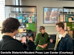 Amerika universitetlarida jurnalistika sohasini o'qish doimiy amaliyotda bo'lishni talab qiladi