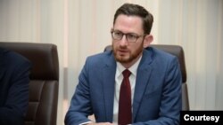 Tomas Uest, Bayden ma'muriyatining Afg'oniston bo'yicha maxsus vakili shu yilning may oyida Toshkentda bo'lgan edi 