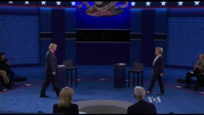 Clinton,Trump Engage in Tense Second Debate