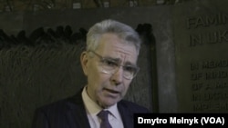 Заступник Держсекретаря США з питань енергоресурсів Джеффрі Паєтт: "Цей систематичний удар по гуманітарній інфраструктурі в Києві та за його межами є загрозою для всіх нас".
