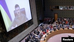 乌克兰总统泽连斯基通过视频对联合国安理会发表讲话。(2022年4月5日)