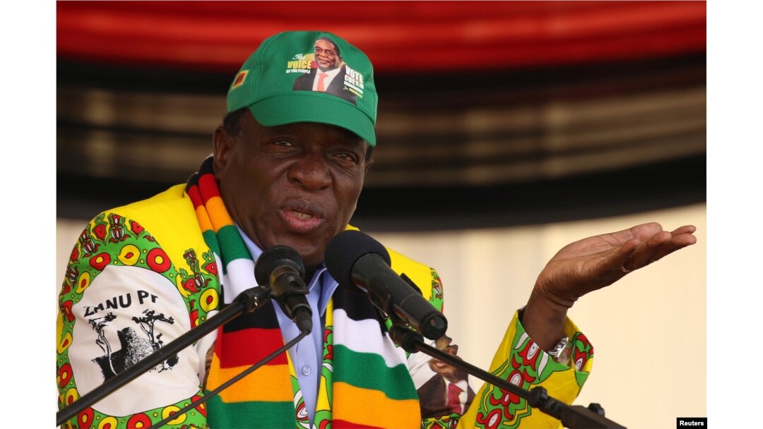 President Emmerson Mnangagwa addresses an election rally of his ruling ZANU-PF party in Mutare, Zimbabwe, May 19, 2018.