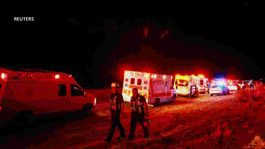 Los servicios de emergencia se acercaron al lugar para atender a los lesionados, diez migrantes que intentaban llegar a la frontera para cruzar irregularmente a Estados Unidos. 