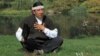 Nyu-York ahliga shukur qilishni o’rgatayotgan shaman