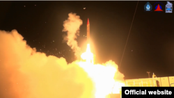 An Arrow 3 anti-missile interceptor, jointly developed by the Israeli and U.S. governments, is test-fired from central Israel on February 19, 2018. Officials of both governments said the interceptor successfully reached a simulated target outside of the Earth's atmosphere (screen grab from Israeli Defense Ministry video).