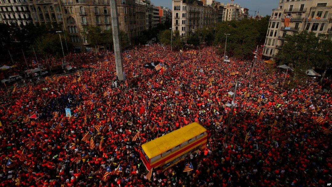 Pro-Independence demonstrators pack the Avenida Diagonal during the Catalan National Day in Barcelona, Spain, Sept. 11, 2018. 
