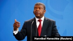 João Lourenço vai ao Parlamento no dia 15