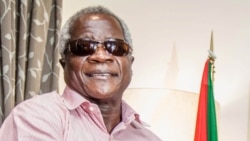 Mediador italiano analisa com Afonso Dhlakama diálogo com o Governo - 1:29
