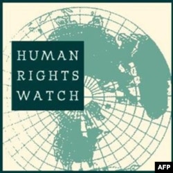 "Human Rights Watch" O'zbekistondagi vaziyatni ichkaridan kuzatib kelayotgan yagona xalqaro tashkilot edi, lekin uning Toshkentdagi vakolatxonasi siyosiy bosim ostida yopildi. AQSh Davlat departamenti qarshilik bildirib, O'zbekiston hukumatidan tashkilot