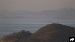 从韩国的延坪岛眺望对面的北韩