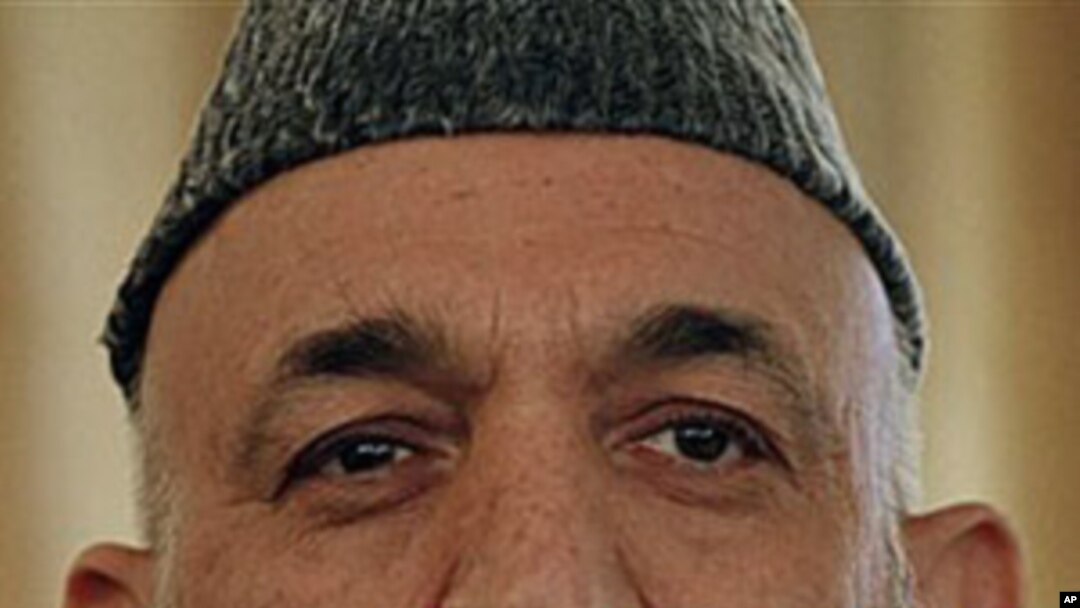 Afghan President Hamid Karzai listens during a press conference in Kabul, Afghanistan (File Photo)