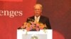 前美国在台协会主席薄瑞光(Raymond Burghardt)在台北参加“当前中国大陆的发展与挑战”的研讨会时发表演讲。（2019年8月30日，美国之音林枫拍摄）