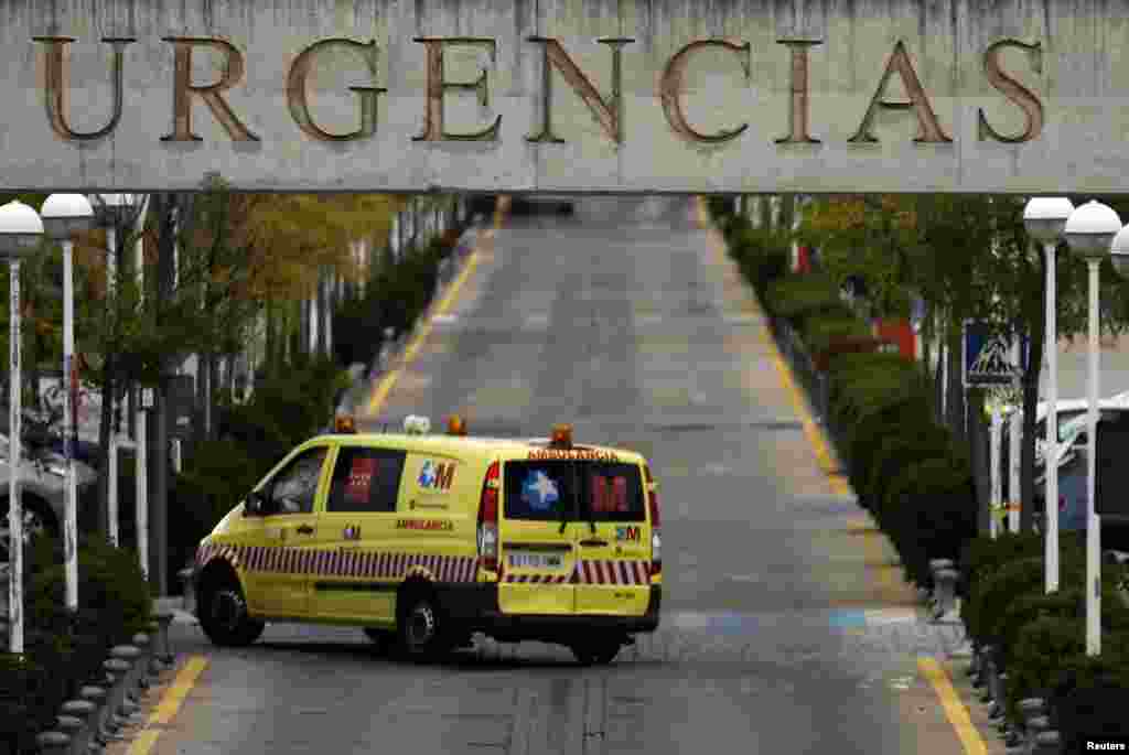 Ebola virusini yuqtirgan ispaniyalik hamshiraning ahvoli og'irlashgan, yana to'rt kishi kuzatuv ostiga olingan, Madrid, Ispaniya, 9-oktabr, 2014-yil.