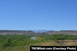 The Rio Grande carves the 1600 kilometer long border between Mexico and the state of Texas.