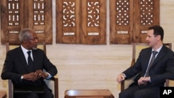 Cựu Tổng thư ký Liên hiệp quốc Kofi Annan họp với Tổng thống Syria Bashar al-Assad tại Damascus, ngày 10 tháng 3, 2012.