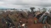 Tendas no campo de refugiados moçambicanos no Malawi. 