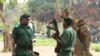 Antigos militares da Renamo (J. Jackson/VOA) 