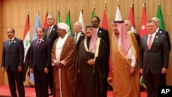 Ammondagi Arab Ligasi sammiti ishtirokchilari