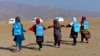 Terroristlar afg'on qizlarini ziyo izlashdan to'xtata olmaydi