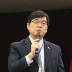 位于台北的淡江大学欧洲研究所的副教授郑钦模(照片提供: 郑钦模)
