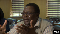 UMnu. Takafira Zhou, umkhokheli wenhlanganiso yeProgressive Teachers Union of Zimbabwe.