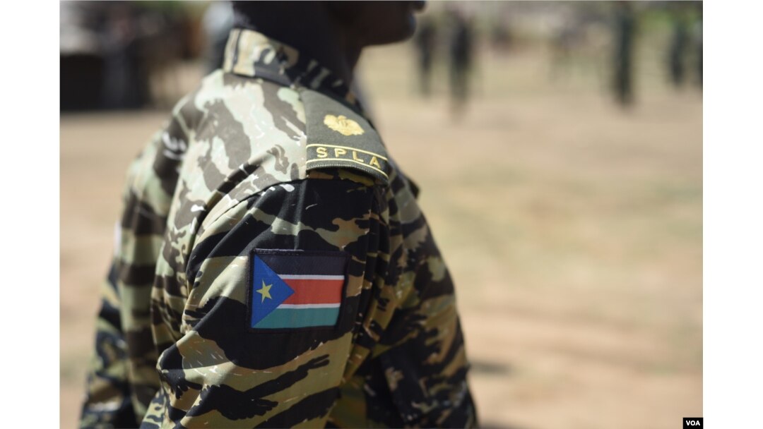 The South Sudanese flag on the uniform of a government soldier at Jebel Makor, 45 minutes outside of South Sudan's capital Juba, April 14, 2016. (Credit: Jason Patinkin)