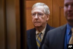 Senatda ko'pchilik, respublikachilar, sardori Mitch Makkonnell