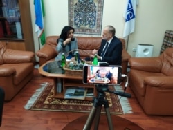 Yevropada Xavfsizlik va Hamkorlik Tashkilotining O'zbekistondagi bosh vakili Jon Makgregor "Amerika Ovozi" bilan suhbatda, Toshkent, 27-dekabr, 2019