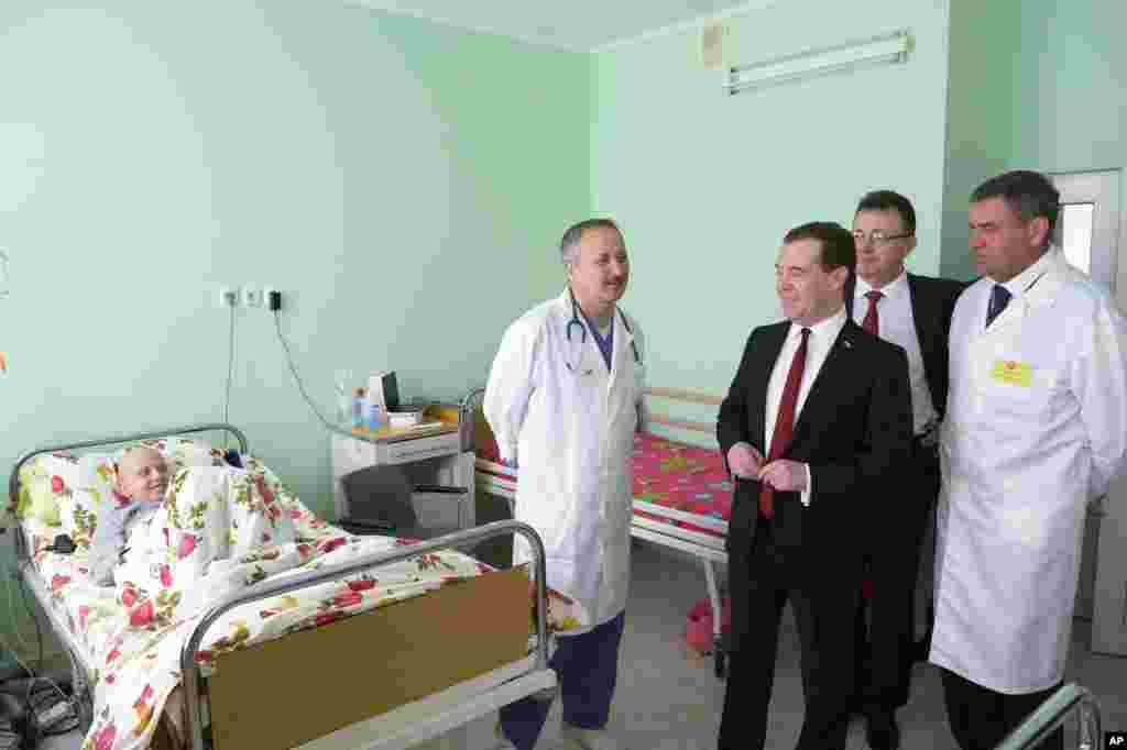 Rossiya Bosh vaziri Dmitriy Medvedev Qrimda bo&#39;ldi. 31-mart.