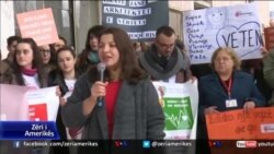 Tiranë, thirrje për më shumë mbrojtje për gruan