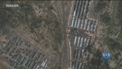 Чи стягує Росія війська до кордонів з Україною? Що про це кажуть посадовці та експерти у США? Відео