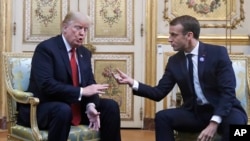Президенти Дональд Трамп і Еммануель Макрон у Парижі 10 листопада 2018 р.