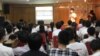 學民思潮舉行中學生“公民教室”宣講公民抗爭 (美國之音海彥拍攝) 