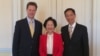 陳方安生（中）及李柱銘（右）會見英國副首相克萊格（香港2020圖片）