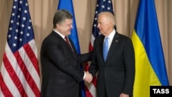 Президент Петро Порошенко і віце-президент Джозеф Байден