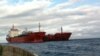 Duzgit Integrit e Marida Melissa no Porto de São Tomé