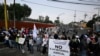 Trabajadores del Poder Judicial de la Federación participan en una protesta contra la reforma judicial propuesta por el gobierno afuera del Congreso mexicano en la Ciudad de México el 3 de septiembre de 2024.