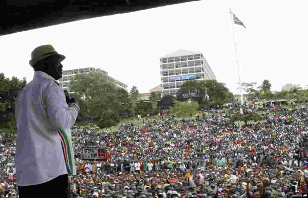 Orange Democratic Movement leader Raila Odinga addresses the crowd during a rally at Uhuru Park in Nairobi, July 7, 2014.